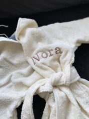 Gepersonaliseerd badjasje als kraamcadeau bestellen?